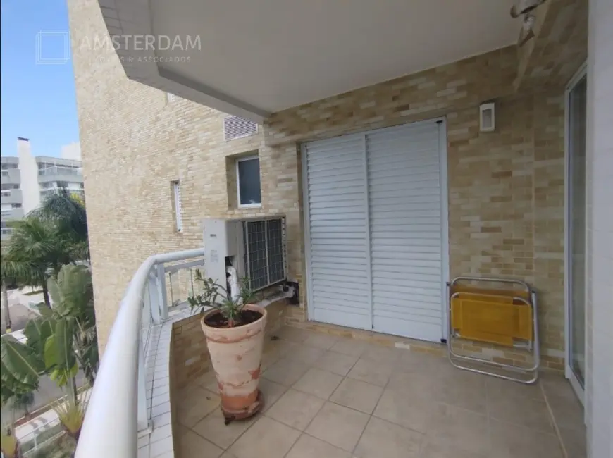 Foto 2 de Apartamento com 3 quartos à venda, 89m2 em Bertioga - SP