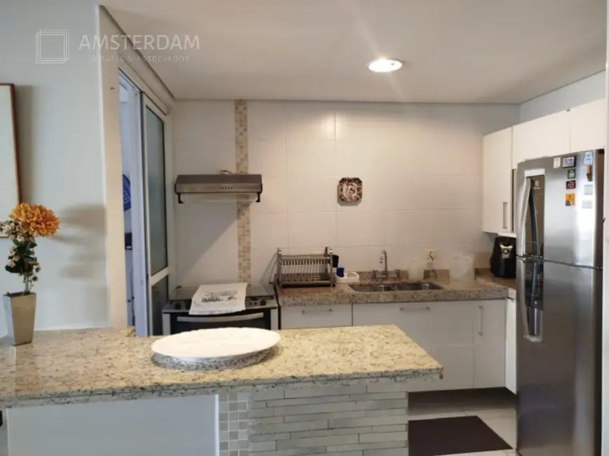 Foto 4 de Apartamento com 3 quartos à venda, 106m2 em Bertioga - SP