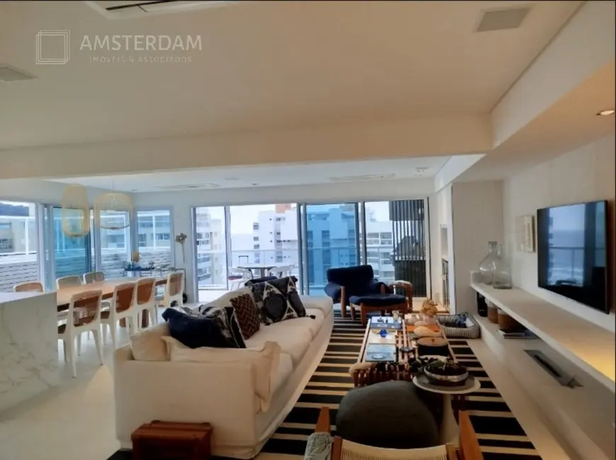 Apartamento com 4 quartos à venda, 232m2 em Bertioga - SP - imagem 8 Foto 8 de Apartamento com 4 quartos à venda, 232m2 em Bertioga - SP