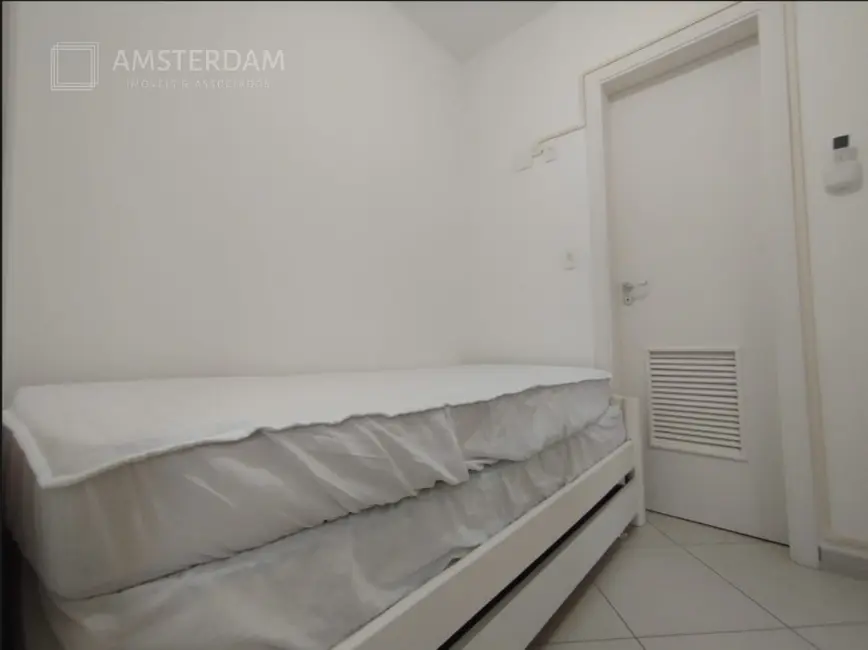 Foto 6 de Apartamento com 4 quartos à venda, 126m2 em Bertioga - SP