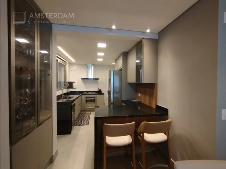 Foto 6 de Apartamento com 4 quartos à venda, 153m2 em Bertioga - SP