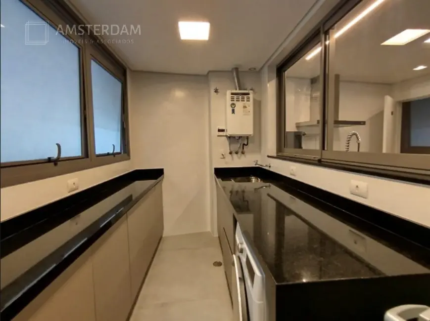 Foto 5 de Apartamento com 4 quartos à venda, 153m2 em Bertioga - SP