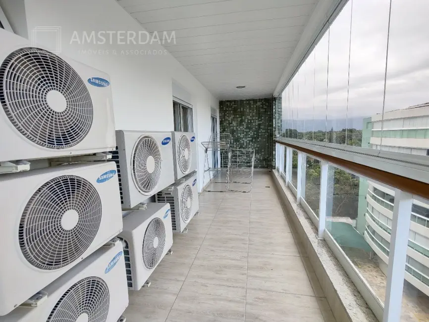 Foto 9 de Apartamento com 3 quartos à venda, 157m2 em Bertioga - SP