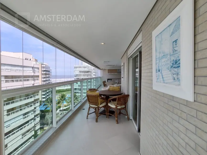 Foto 3 de Apartamento com 4 quartos à venda, 190m2 em Bertioga - SP