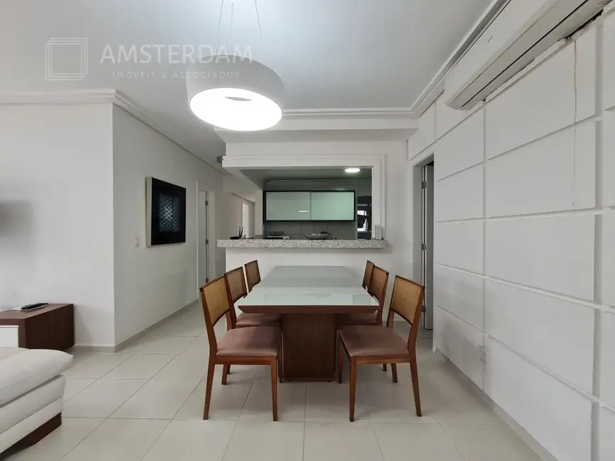 Foto 9 de Apartamento com 4 quartos à venda, 123m2 em Bertioga - SP