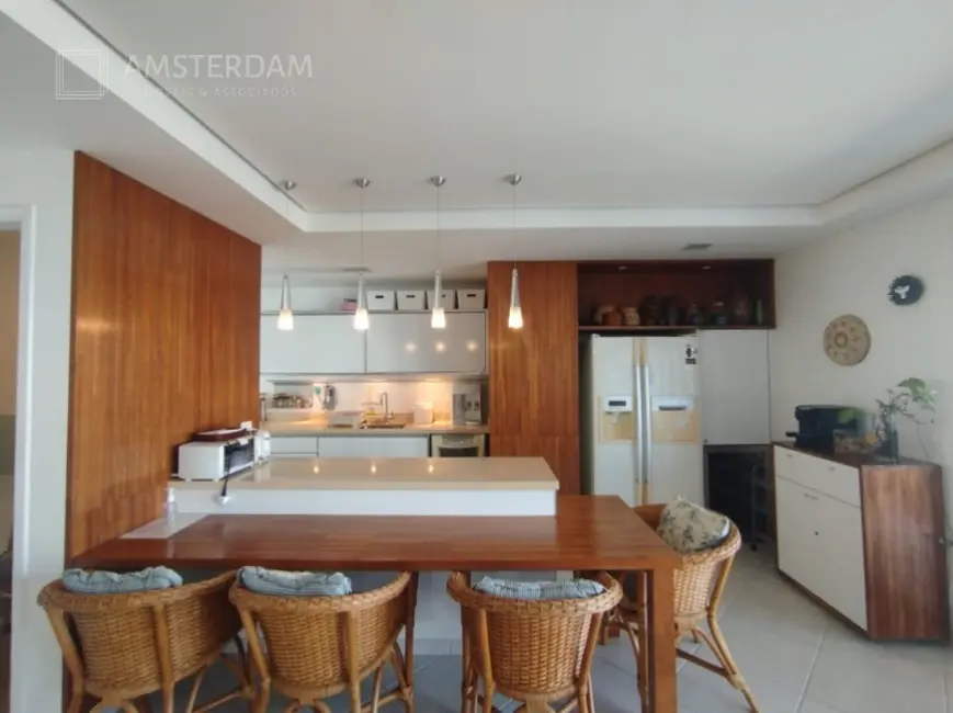 Foto 7 de Apartamento com 3 quartos à venda, 130m2 em Bertioga - SP