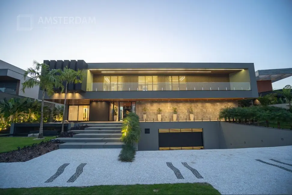 Casa de Condomínio com 7 quartos à venda, 1389m2 em Bertioga - SP - imagem 3 Foto 3 de Casa de Condomínio com 7 quartos à venda, 1389m2 em Bertioga - SP