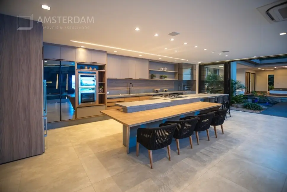 Casa de Condomínio com 7 quartos à venda, 1389m2 em Bertioga - SP - imagem 6 Foto 6 de Casa de Condomínio com 7 quartos à venda, 1389m2 em Bertioga - SP