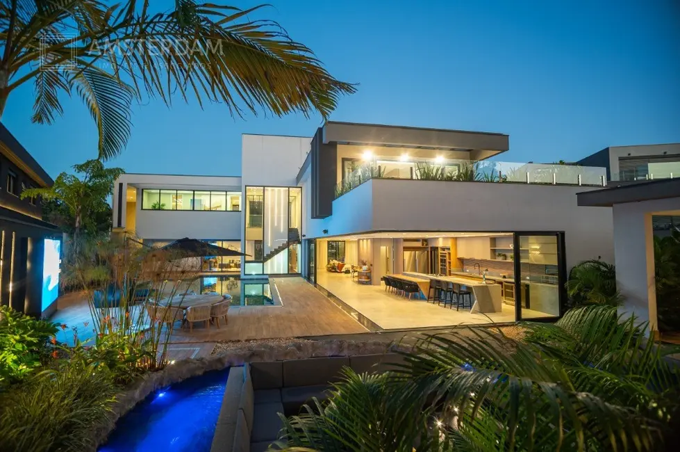 Casa de Condomínio com 7 quartos à venda, 1389m2 em Bertioga - SP - imagem 1 Foto 1 de Casa de Condomínio com 7 quartos à venda, 1389m2 em Bertioga - SP