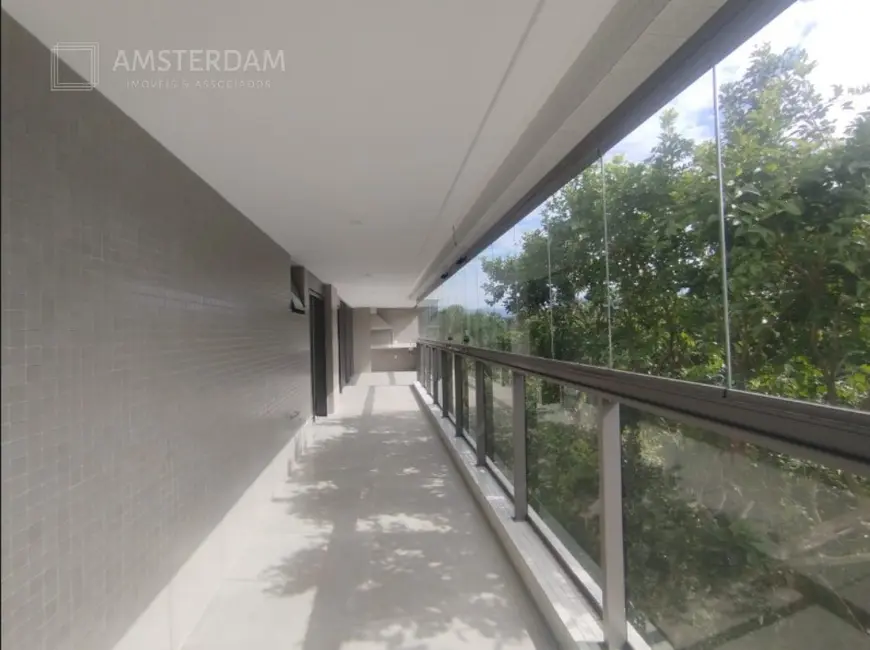 Apartamento com 4 quartos à venda, 160m2 em Bertioga - SP - imagem 4 Foto 4 de Apartamento com 4 quartos à venda, 160m2 em Bertioga - SP