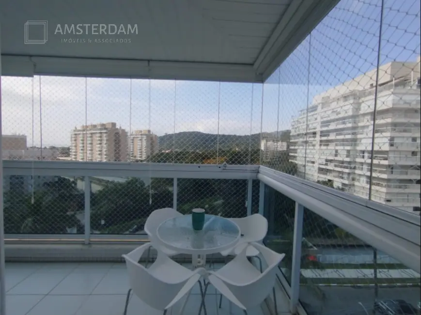 Foto 4 de Apartamento com 3 quartos à venda, 98m2 em Bertioga - SP