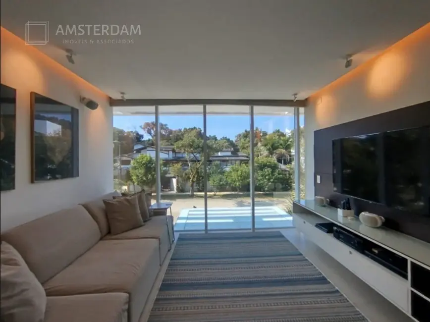 Foto 3 de Casa de Condomínio com 7 quartos à venda, 476m2 em Bertioga - SP