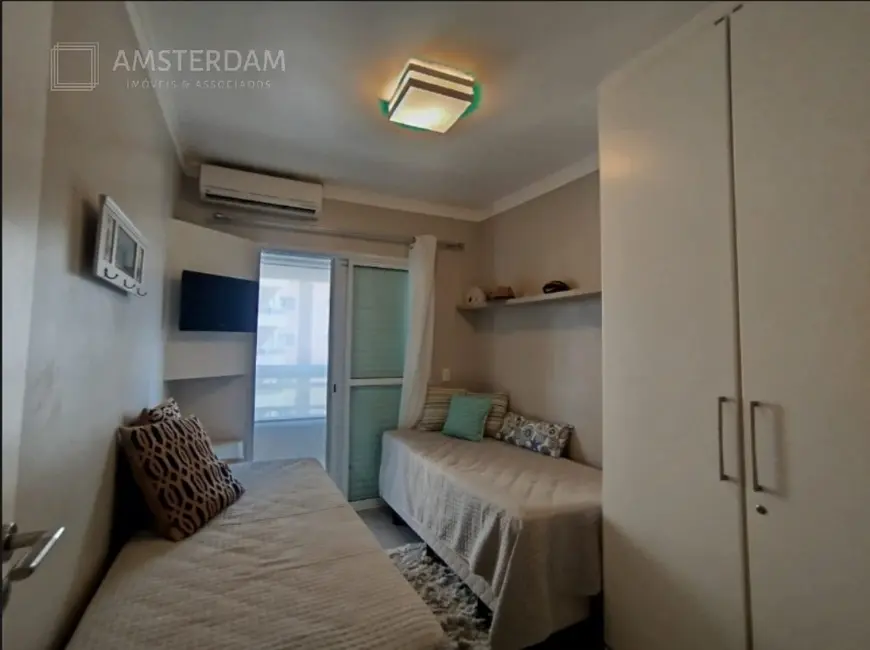 Foto 8 de Apartamento com 2 quartos à venda, 72m2 em Bertioga - SP