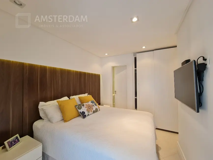 Foto 7 de Apartamento com 3 quartos à venda, 141m2 em Bertioga - SP