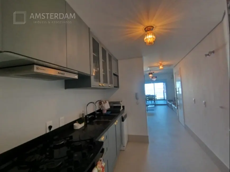 Foto 9 de Apartamento com 4 quartos à venda, 139m2 em Bertioga - SP