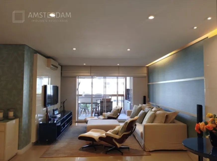 Foto 8 de Apartamento com 4 quartos à venda, 228m2 em Bertioga - SP