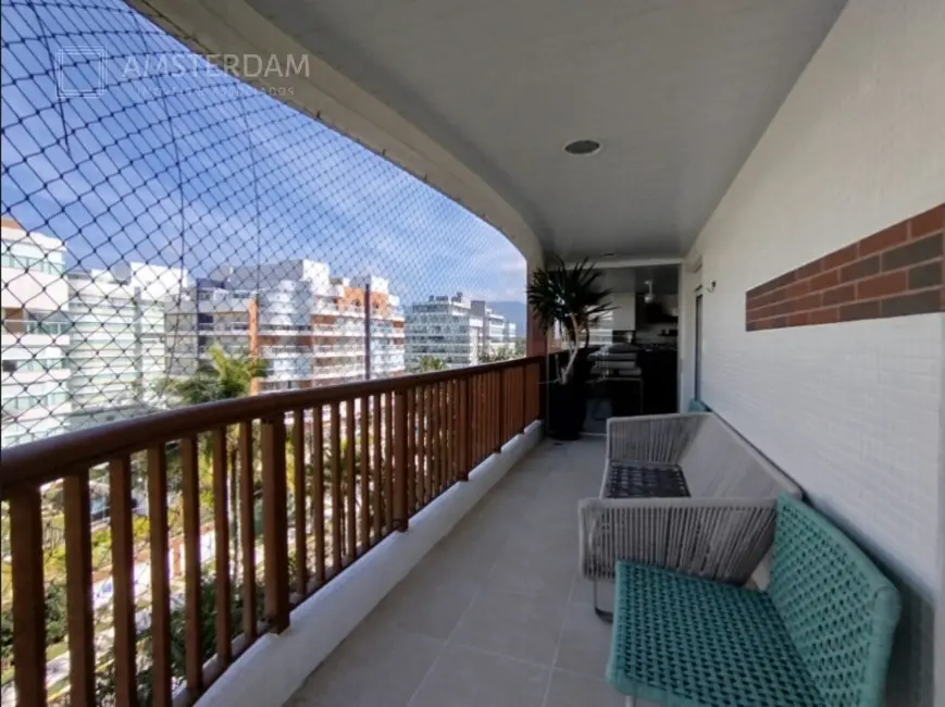 Foto 4 de Apartamento com 4 quartos à venda, 228m2 em Bertioga - SP