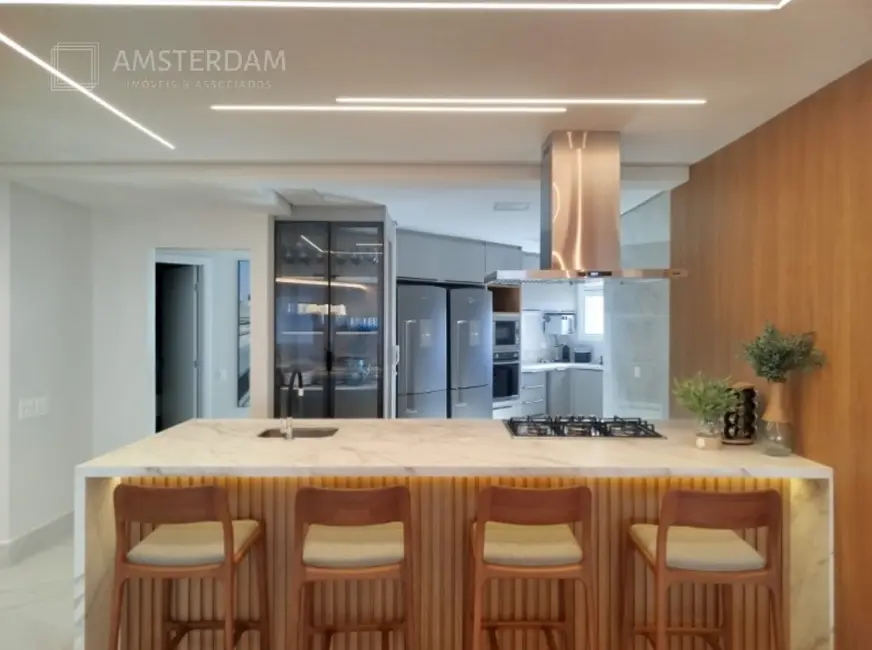 Foto 6 de Apartamento com 4 quartos à venda, 240m2 em Bertioga - SP