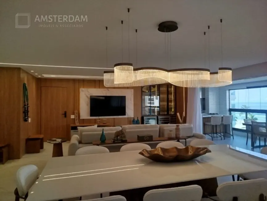 Foto 5 de Apartamento com 4 quartos à venda, 240m2 em Bertioga - SP