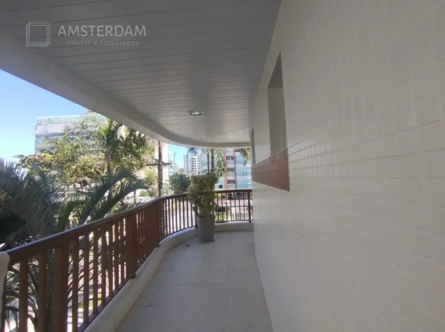 Foto 7 de Apartamento com 4 quartos à venda, 228m2 em Bertioga - SP