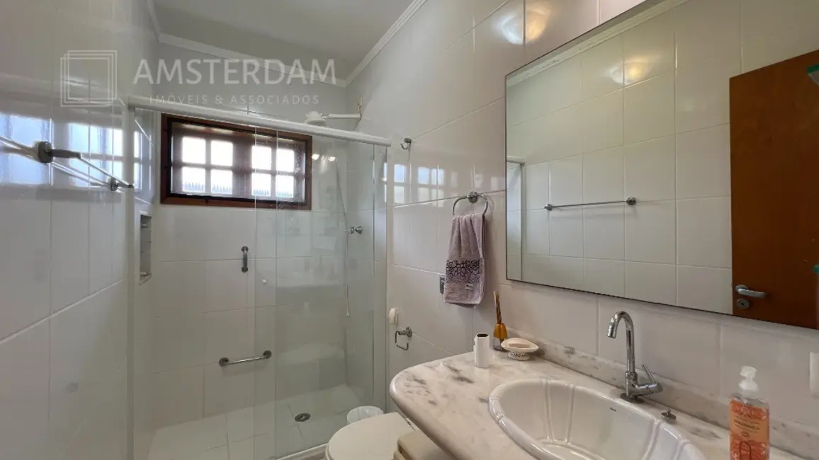 Foto 8 de Casa de Condomínio com 4 quartos para alugar, 350m2 em Bertioga - SP