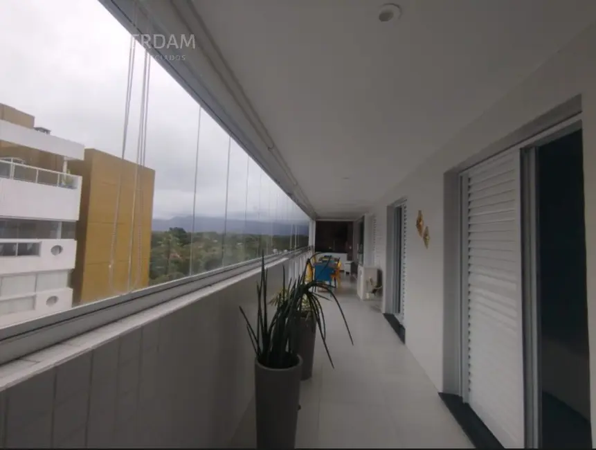 Foto 2 de Apartamento com 4 quartos à venda, 143m2 em Bertioga - SP