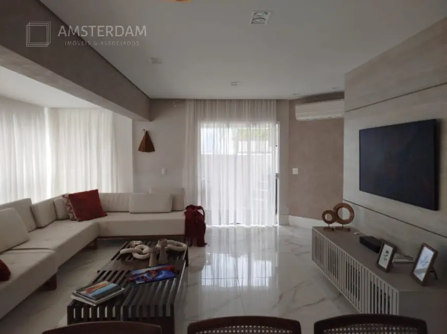 Foto 7 de Apartamento com 4 quartos à venda, 199m2 em Bertioga - SP