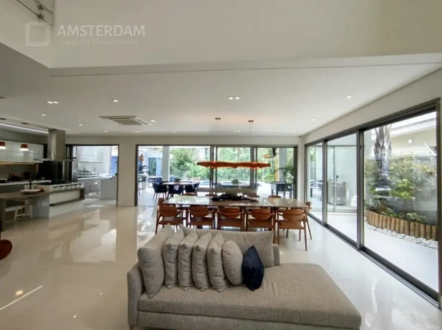 Foto 3 de Casa de Condomínio com 6 quartos à venda, 537m2 em Bertioga - SP