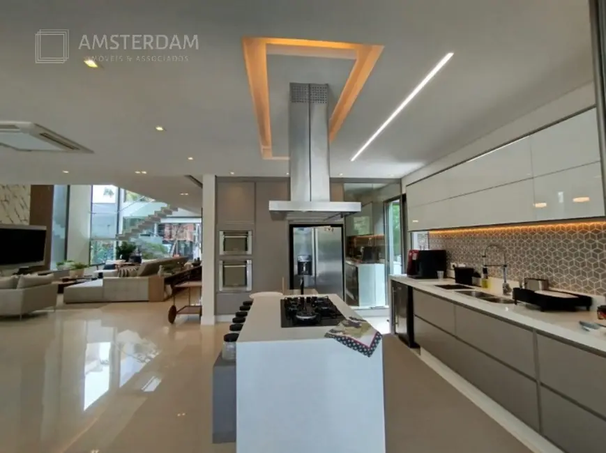 Foto 9 de Casa de Condomínio com 6 quartos à venda, 537m2 em Bertioga - SP