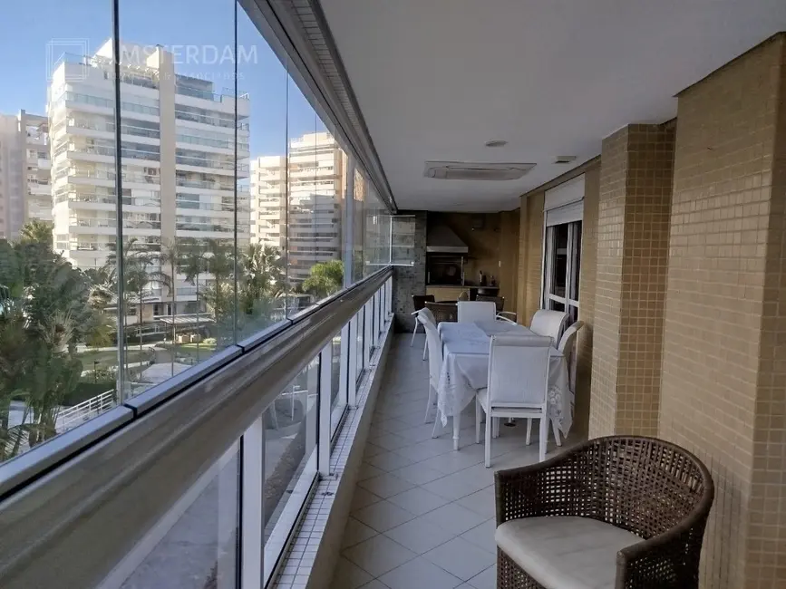 Foto 2 de Apartamento com 5 quartos à venda, 133m2 em Bertioga - SP