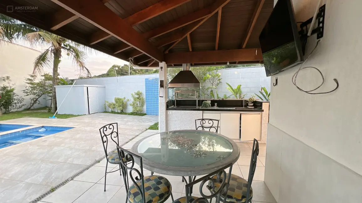 Foto 8 de Casa de Condomínio com 4 quartos à venda, 267m2 em Bertioga - SP