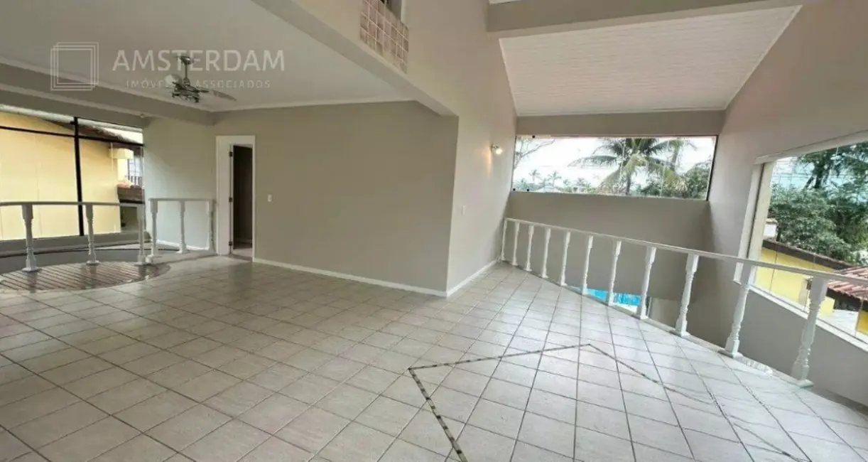 Foto 7 de Casa de Condomínio com 4 quartos à venda, 286m2 em Bertioga - SP