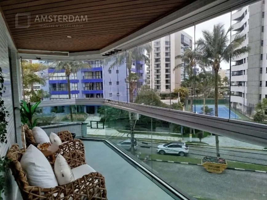 Foto 4 de Apartamento com 4 quartos à venda, 196m2 em Bertioga - SP