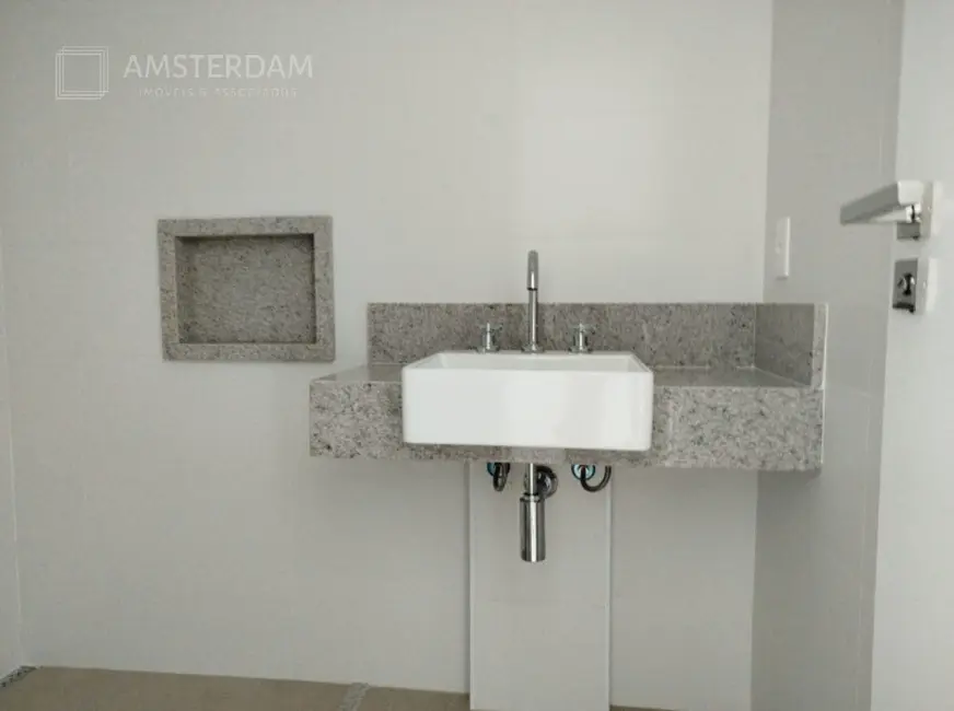 Foto 8 de Apartamento com 4 quartos à venda, 274m2 em Bertioga - SP