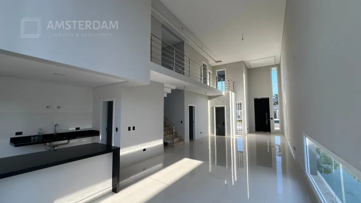Foto 4 de Casa de Condomínio com 4 quartos à venda, 247m2 em Bertioga - SP