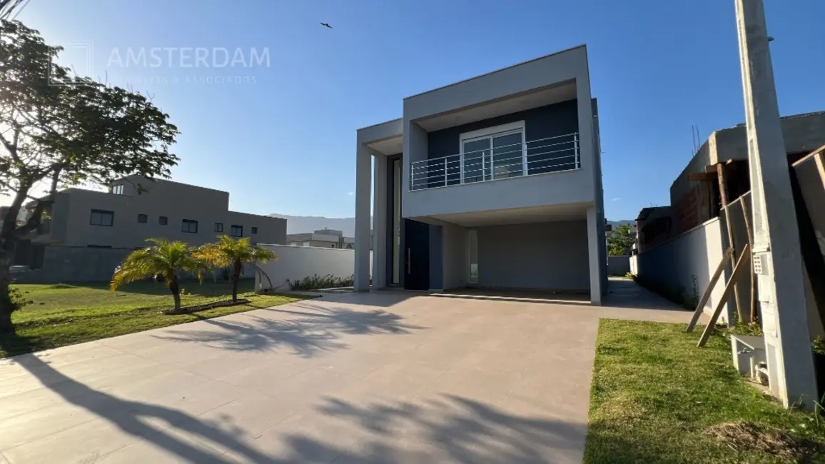 Foto 1 de Casa de Condomínio com 4 quartos à venda, 247m2 em Bertioga - SP