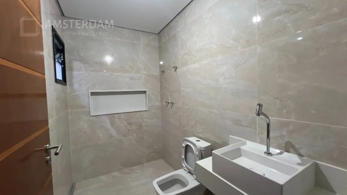 Casa de Condomínio com 4 quartos à venda, 400m2 em Bertioga - SP - imagem 4 Foto 4 de Casa de Condomínio com 4 quartos à venda, 400m2 em Bertioga - SP