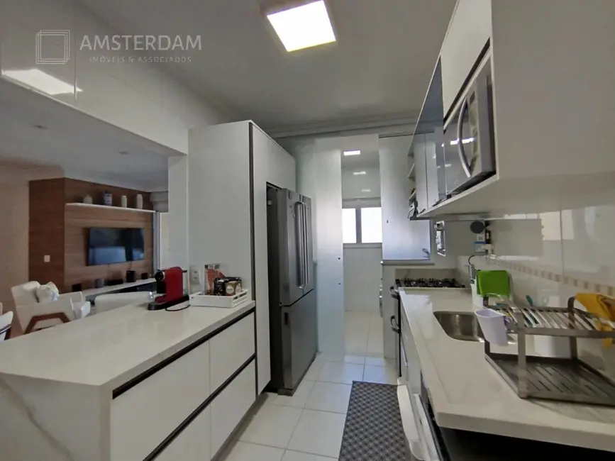 Foto 9 de Apartamento com 4 quartos à venda, 137m2 em Bertioga - SP