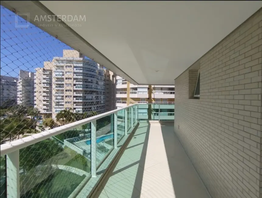 Apartamento com 4 quartos à venda, 190m2 em Bertioga - SP - imagem 6 Foto 6 de Apartamento com 4 quartos à venda, 190m2 em Bertioga - SP