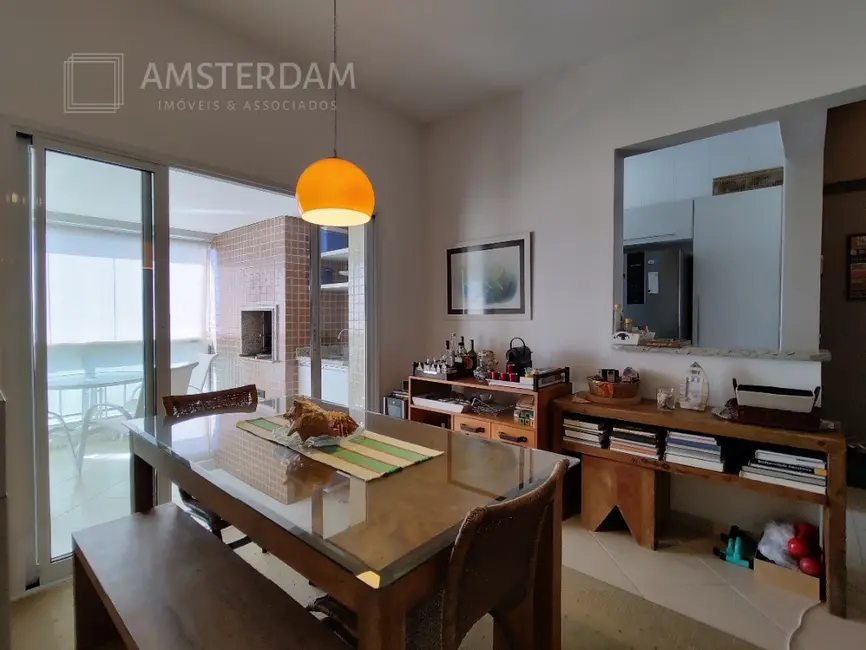 Foto 6 de Apartamento com 3 quartos à venda, 222m2 em Bertioga - SP