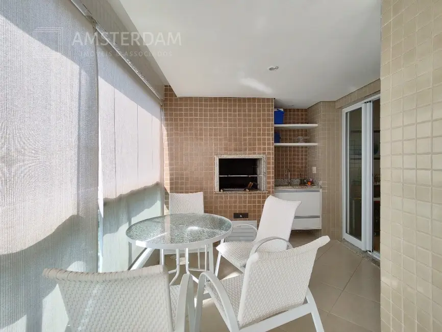 Foto 4 de Apartamento com 3 quartos à venda, 222m2 em Bertioga - SP