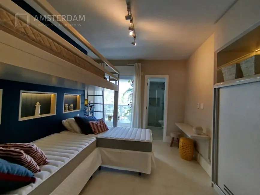 Foto 9 de Apartamento com 4 quartos à venda, 256m2 em Bertioga - SP