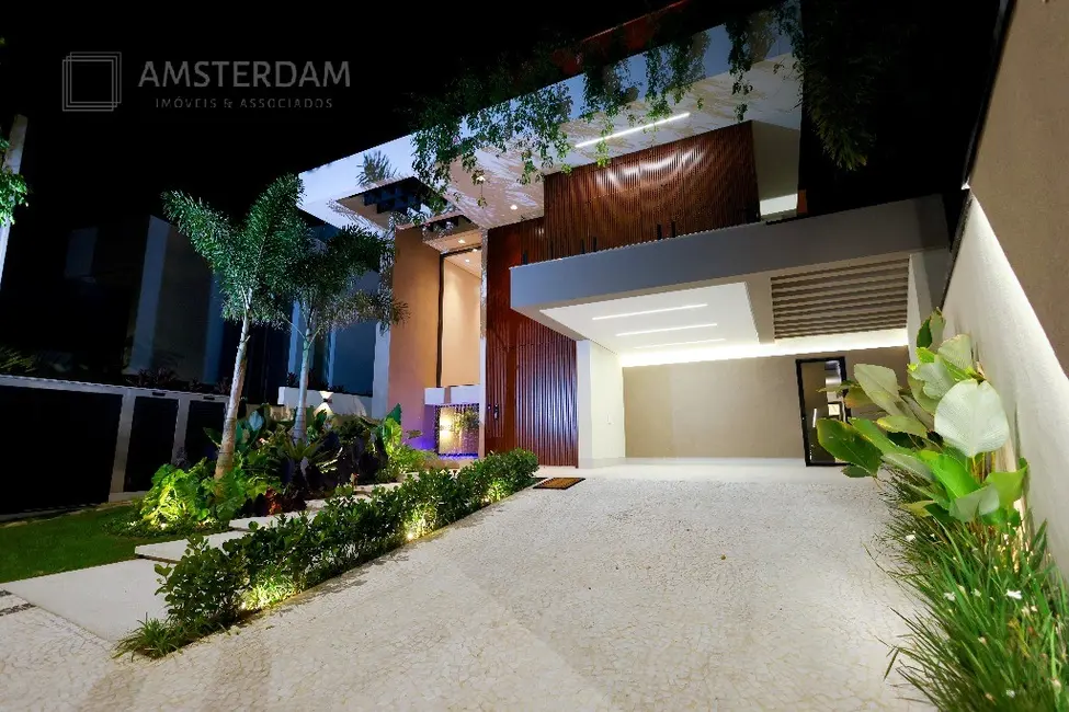 Foto 2 de Casa de Condomínio com 7 quartos à venda, 738m2 em Bertioga - SP