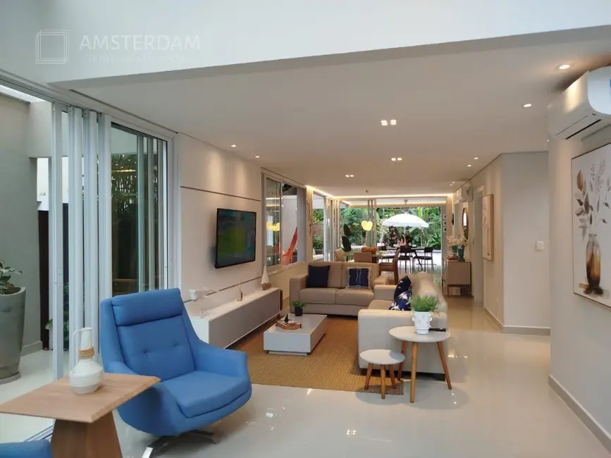 Foto 2 de Casa de Condomínio com 6 quartos à venda, 286m2 em Bertioga - SP