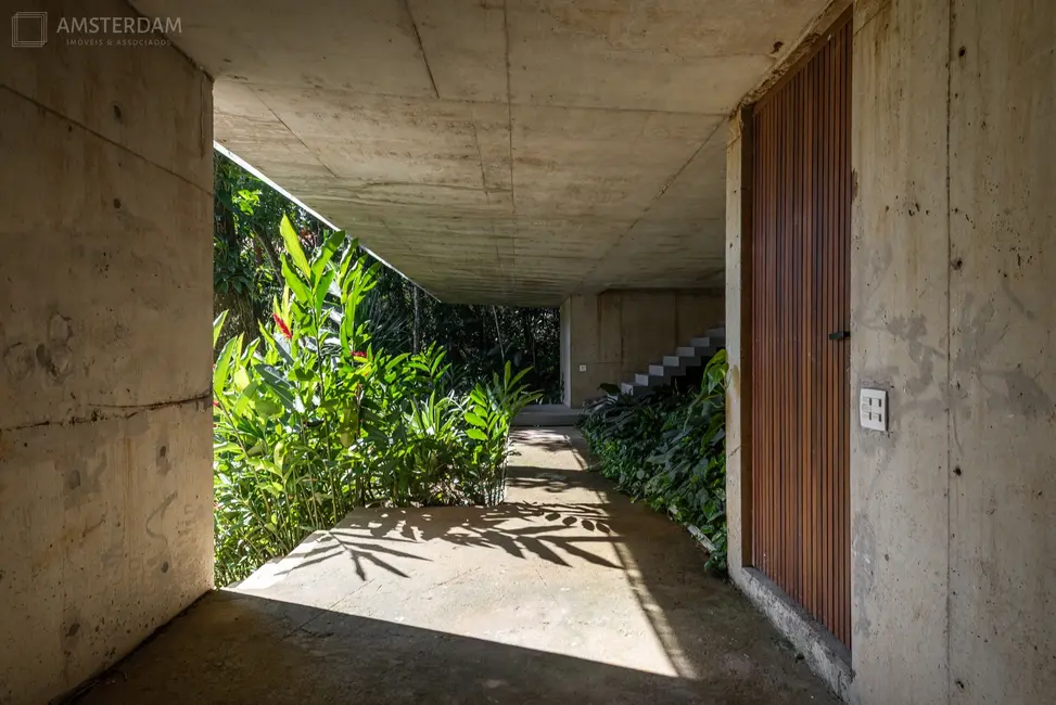 Casa de Condomínio com 4 quartos para alugar, 550m2 em Guaruja - SP - imagem 7 Foto 7 de Casa de Condomínio com 4 quartos para alugar, 550m2 em Guaruja - SP