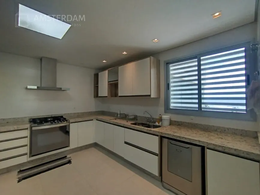 Foto 8 de Apartamento com 5 quartos à venda, 226m2 em Bertioga - SP