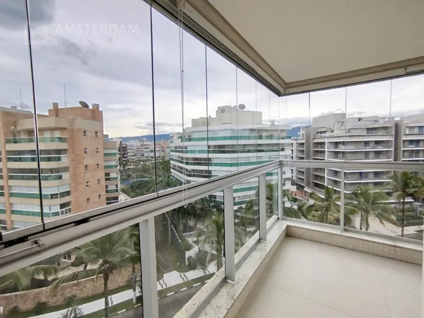 Foto 5 de Apartamento com 5 quartos à venda, 226m2 em Bertioga - SP