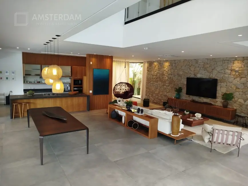 Foto 3 de Casa de Condomínio com 6 quartos à venda, 855m2 em Bertioga - SP