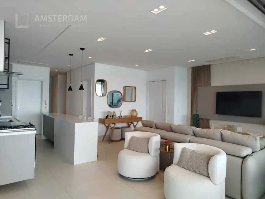 Foto 2 de Apartamento com 4 quartos à venda, 203m2 em Bertioga - SP