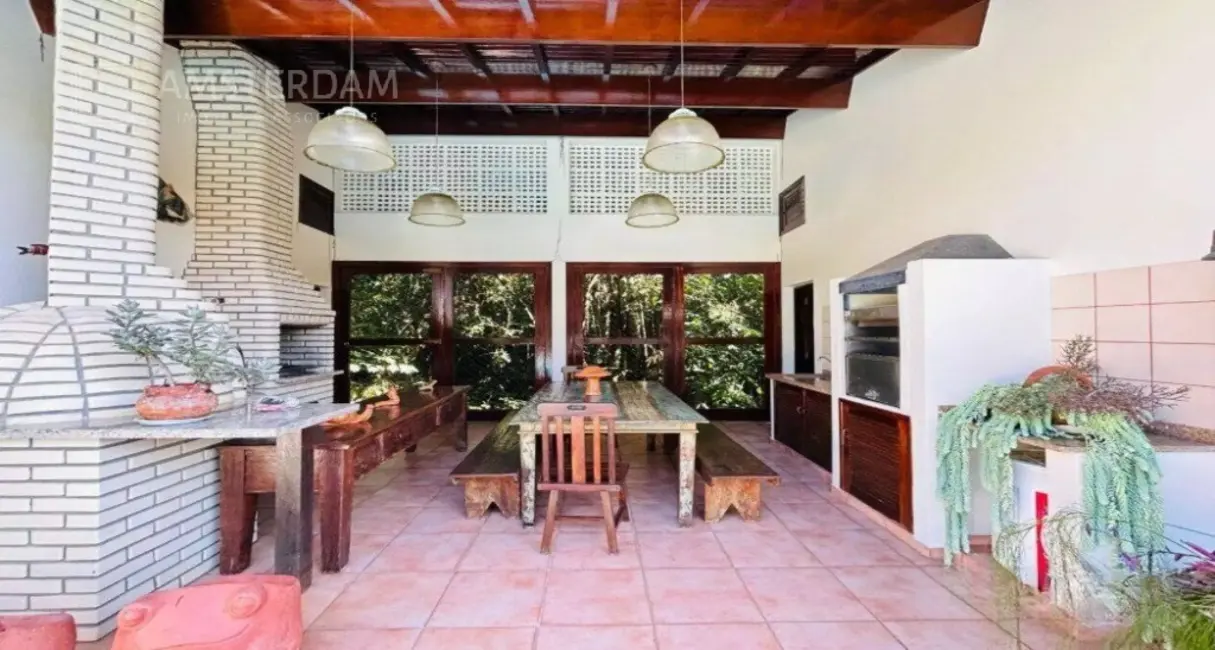 Foto 8 de Casa de Condomínio com 5 quartos à venda, 317m2 em Bertioga - SP